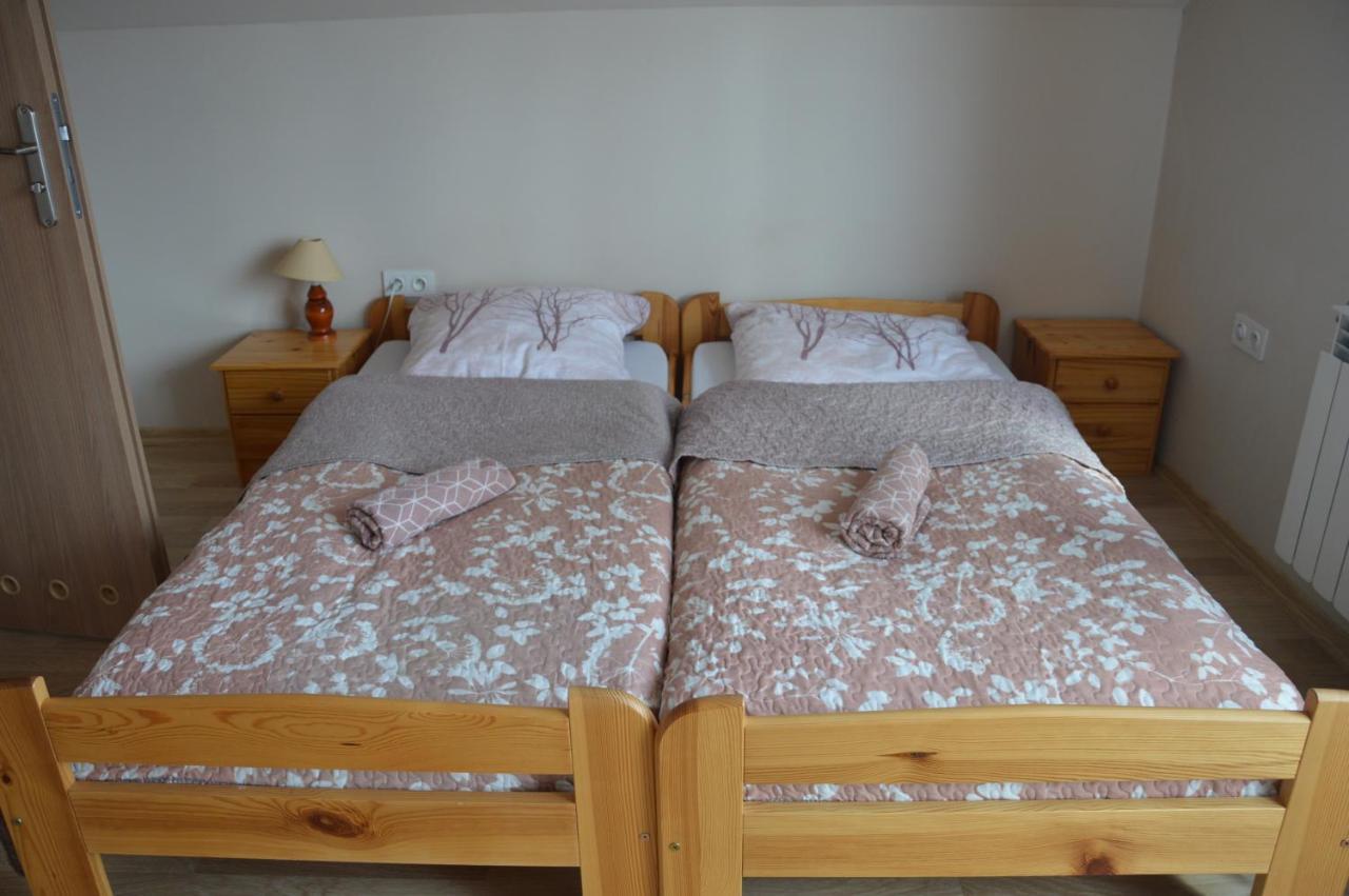 Rodzinny Apartament Folker Wegierska Gorka Extérieur photo