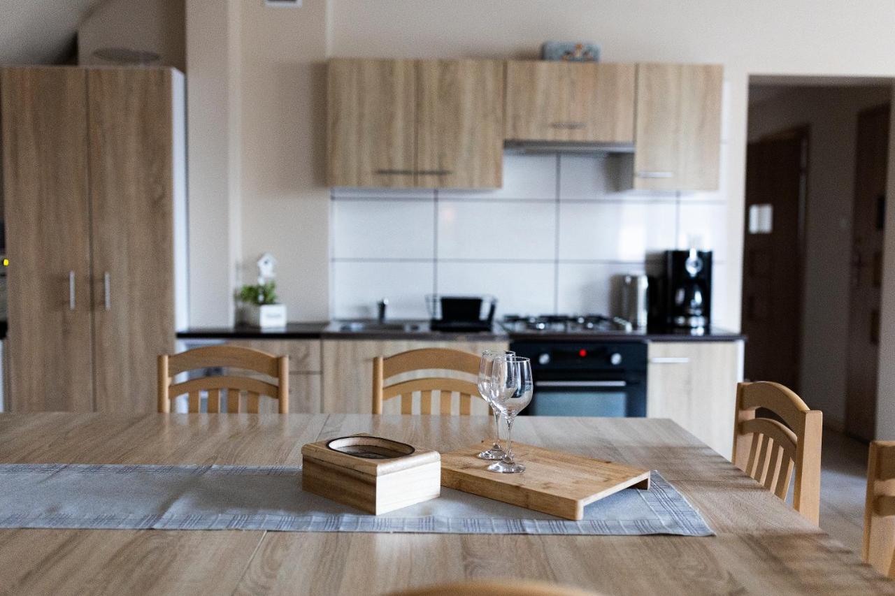 Rodzinny Apartament Folker Wegierska Gorka Extérieur photo