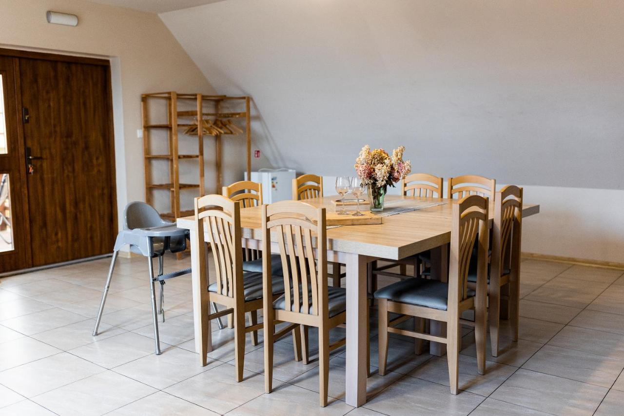 Rodzinny Apartament Folker Wegierska Gorka Extérieur photo